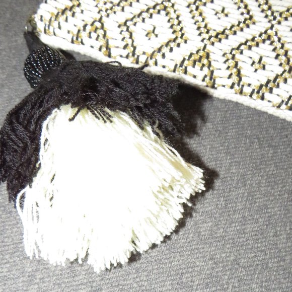 Universal Thread Beige Gold Black Boho Tassel Zip Pouch Clutch Bag - Picture 3 of 9